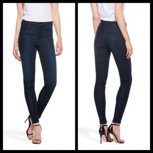 Mott & Bow skinny  high rise Jeans size 28